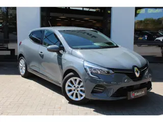 Foto 14 van Renault Clio 1.3 TCe Intens 130 pk EDC AUTOMAAT, Winterpakket