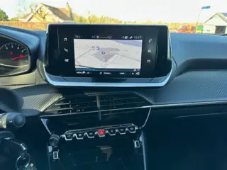 Foto 14 van Peugeot 2008 1.2 PureTech Active Navigatie Pdc Enz