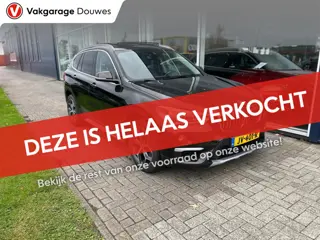 BMW X1 sDrive20i Centennial High Executive PANO|TREKHAAK|LEDER