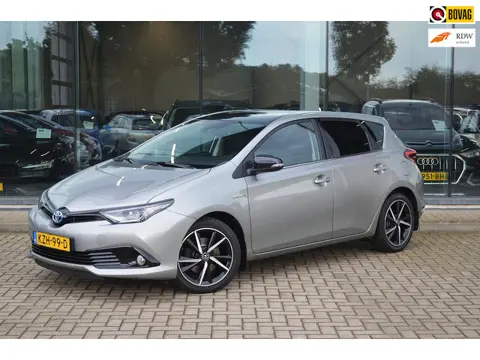 Toyota Auris 1.8 Hybrid Executive | Cruise controle | Stoelverwarming | Automaat
