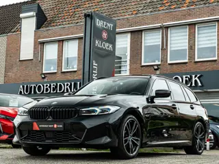 BMW 3 Serie Touring 330e xDrive PANO LASER LED HARMAN KARDON CAMERA 19 INCH ELEK TREKHAAK