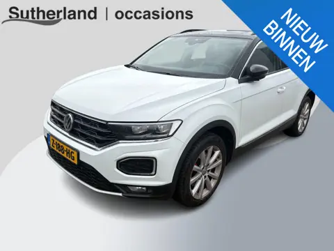 Volkswagen T-Roc 1.5 TSI Sport Business R 150pk | Trekhaak | Panoramadak | Stoelverwarming | Carplay