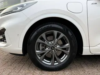 Foto 14 van Ford Kuga 2.5 PHEV 225PK ST-Line X | Pano | B&O Sound | Drive Assist