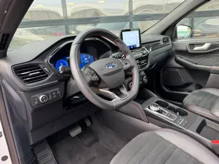 Foto 13 van Ford Kuga 2.5 PHEV 225PK ST-Line X | Pano | B&O Sound | Drive Assist