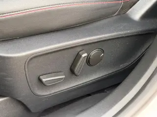Foto 11 van Ford Kuga 2.5 PHEV 225PK ST-Line X | Pano | B&O Sound | Drive Assist