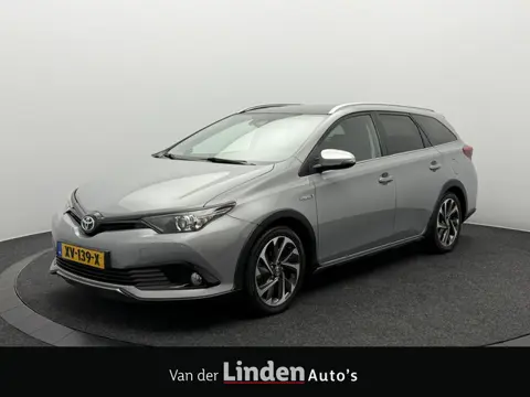 Toyota Auris 1.8 Hybrid Comfort | Fabrieksgarantie | Panoramadak | Trekhaak | Navigatie | Camera