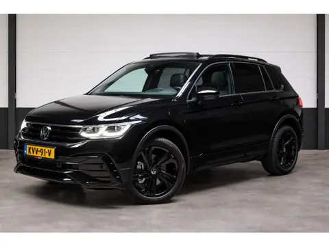 Volkswagen TIGUAN 1.4 TSI eHybrid R-Line Pano Trekh Keyless