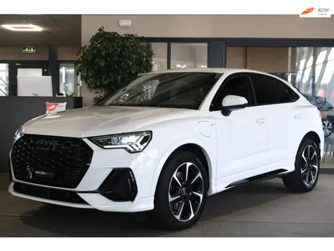 Audi Q3 Sportback 45 TFSI e S-line 245PK Matrix Leder Cam Navi Led Sonos Virtual