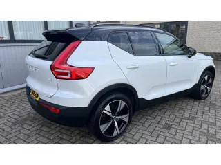 Foto 20 van Volvo XC40 Recharge P8 AWD R-Design | Warmtepomp | Lounge Pack (audio installatie premium, elektrisc