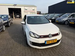 Foto 20 van Volkswagen Golf 2.0 GTI