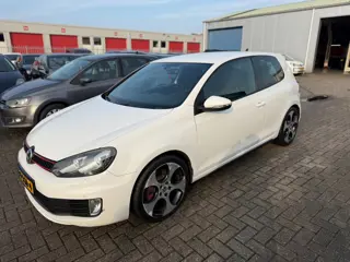 Foto 17 van Volkswagen Golf 2.0 GTI