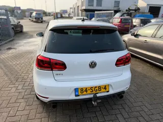 Foto 13 van Volkswagen Golf 2.0 GTI