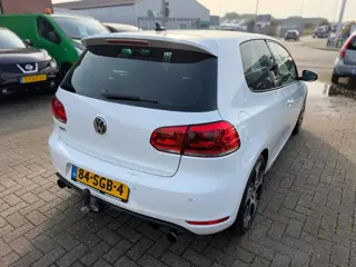 Foto 12 van Volkswagen Golf 2.0 GTI