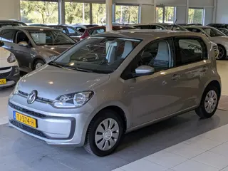 Foto 19 van Volkswagen up! 1.0 BMT move up! Airco, Stuurbekrachtiging