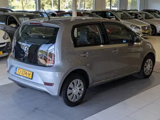Foto 17 van Volkswagen up! 1.0 BMT move up! Airco, Stuurbekrachtiging