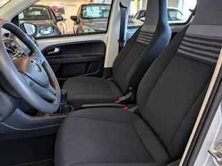 Foto 15 van Volkswagen up! 1.0 BMT move up! Airco, Stuurbekrachtiging