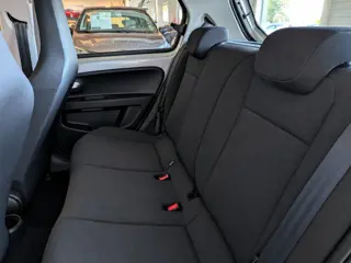Foto 14 van Volkswagen up! 1.0 BMT move up! Airco, Stuurbekrachtiging