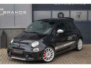 Abarth 695 1.4 T-Jet Esseesse Zeer uniek 1 van de 695 Garantie
