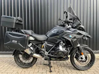 BMW R 1250 GS Stijlvariant Triple Black Ultimate edition