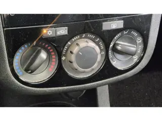 Foto 11 van Opel Corsa 1.2-16V '111' Edition AIRCO CRUISE TREKHAAK 2 X SLEUTELS