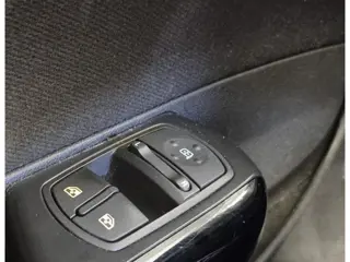 Foto 13 van Opel Corsa 1.2-16V '111' Edition AIRCO CRUISE TREKHAAK 2 X SLEUTELS