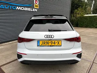 Foto 16 van Audi A3 Sportback 45 TFSI e S edition Competition