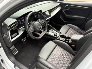 Foto 15 van Audi A3 Sportback 45 TFSI e S edition Competition