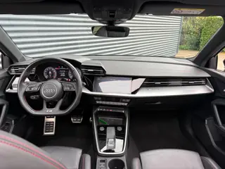 Foto 12 van Audi A3 Sportback 45 TFSI e S edition Competition