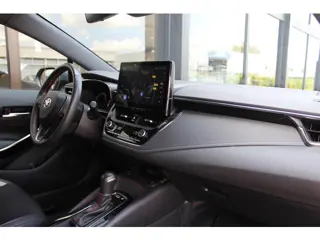Foto 19 van Toyota Corolla Touring Sports 1.8 Hybrid GR-Sport Bi-Tone | Rijklaar | Trekhaak | Navi | Apple/Andro
