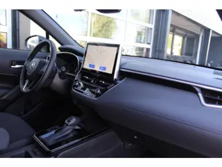 Foto 16 van Toyota Corolla Cross Hybrid 140 Dynamic | Rijklaar | Blind Spot | Elek.achterklep | Stoel-/Stuurverw