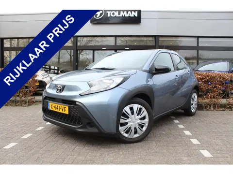 Toyota Aygo X 1.0 VVT-i MT Play | Rijklaar | NL-auto | Apple/Android | Camera | Airco | Adaptive cru