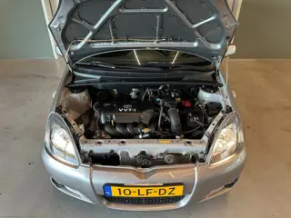 Foto 16 van Toyota Yaris 1.5-16V VVT-i T-SPORT-uitv|ISOFIX|TREKHAAK|MP3+WMA-aansluiting|NIEUWE APK+ONDERHOUDSBEU