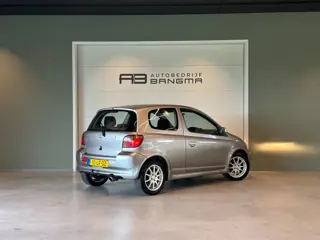 Foto 20 van Toyota Yaris 1.5-16V VVT-i T-SPORT-uitv|ISOFIX|TREKHAAK|MP3+WMA-aansluiting|NIEUWE APK+ONDERHOUDSBEU