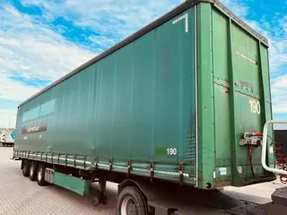 Van Hool 3B2011 2x van Hool mega trailer with lift axle and kinglifter mount