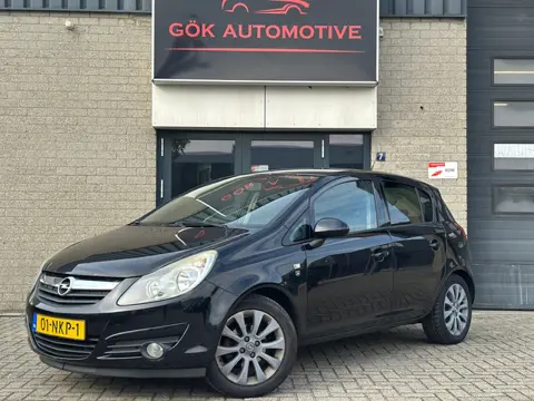 Opel Corsa 1.2-16V '111' Edition / NAP / Airco / LM Velgen / 5 Deurs / Inruilkoopje
