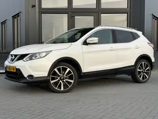 Nissan QASHQAI 1.2 Visia Pano | Leer | Verw. stoelen | 360 camera