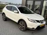 Foto 25 van Nissan QASHQAI 1.2 Visia Pano | Leer | Verw. stoelen | 360 camera