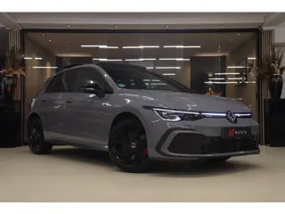 Foto 15 van Volkswagen Golf 1.4 eHybrid GTE BLACKSTYLE/PANO/CARPLAY/SFEERVER/VOL