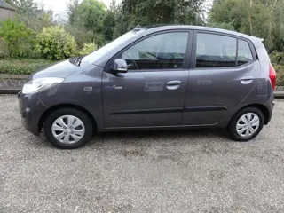 Foto 18 van Hyundai i10 1.0 Black pack AIRCO A.P.K 24-01-2027 !!