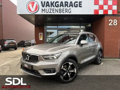 Volvo XC40 1.5 T5 Recharge Inscription // SCHUIF-KANTELDAK // LEDER // HARMAN&KARDON // DODEHOEK // 