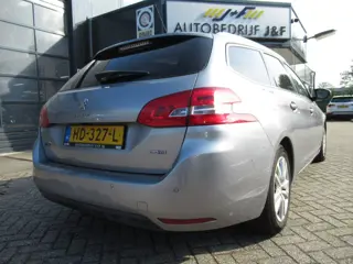 Foto 15 van Peugeot 308 SW 1.6 BlueHDI Blue Lease Executive Pack Lederen bekleding/ PDC/NAV/PANO/STOELVERW.