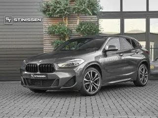 BMW X2 sDrive18i High Executive M-Pakket Navi Cruise 19 inch velgen