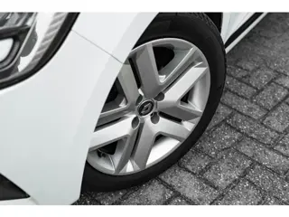 Foto 20 van Renault Clio 1.0 TCe 92 PK Bi-Fuel Zen | 4 seizoensbanden | Airco | NAVI | parkeersensoren achter |