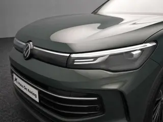 Foto 16 van Volkswagen Tiguan 1.5 204pk DSG eHybrid Life Edition · Panoramadak · Camera · Wegklapbare Trekhaak ·
