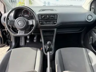Foto 20 van Volkswagen Up! 1.0|NAP|AIRCO|NIEUWEAPK|NIEUWEBEURT|BOEKJES!