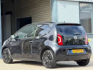Foto 12 van Volkswagen Up! 1.0|NAP|AIRCO|NIEUWEAPK|NIEUWEBEURT|BOEKJES!