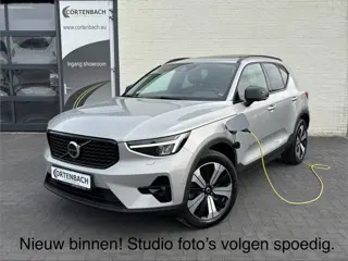 Foto 9 van Volvo XC40 1.5 T5 Plug-in hybrid Ultimate Dark | Zwenkbare trekhaak | Panoramadak | Blis | Memory |