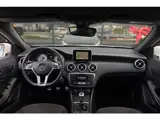 Foto 28 van Mercedes-Benz A-klasse 180 AMG, Panoramadak, Leder, Black Optic!