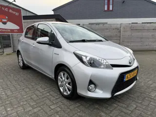 Foto 19 van Toyota Yaris 1.5 Full Hybrid Aspiration | Camera | Cruise Control | Navigatie