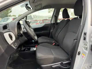 Foto 14 van Toyota Yaris 1.5 Full Hybrid Aspiration | Camera | Cruise Control | Navigatie